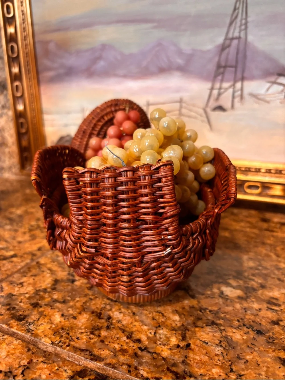 Vintage Wicker Rattan Duck Basket Handwoven Folk Art Cottage Farmhouse 7”